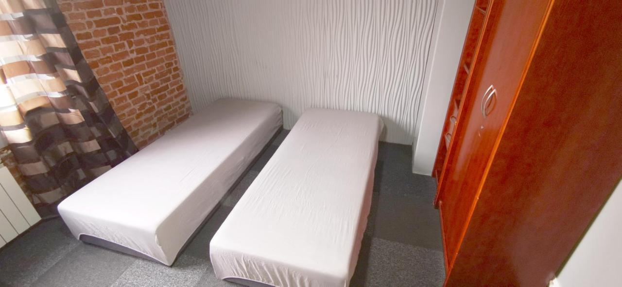Hostel Warszawa-Ursus Extérieur photo