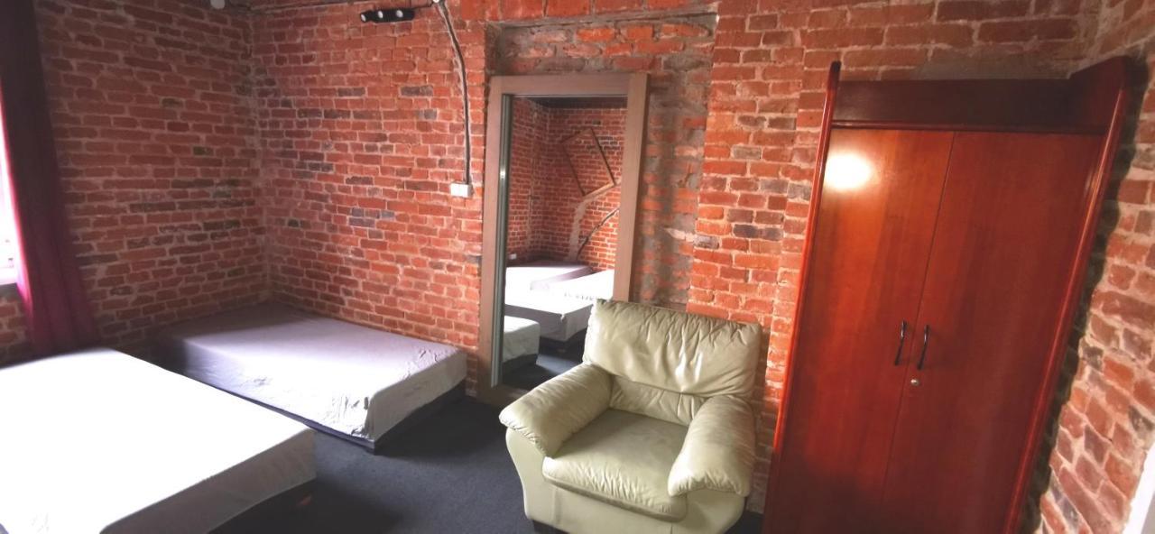 Hostel Warszawa-Ursus Extérieur photo