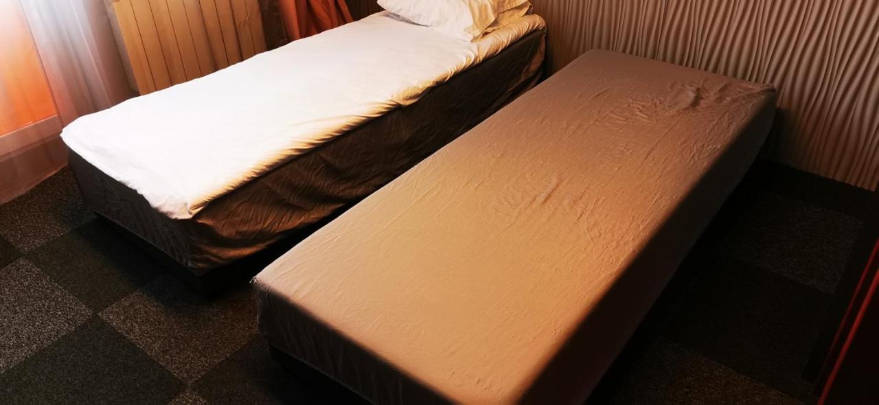 Hostel Warszawa-Ursus Extérieur photo